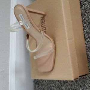 CLEAR  STEVE MADDEN